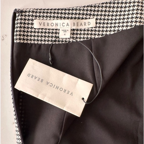 Veronica Beard Barnes Short Skirt w/ Buttons - Picture 7 of 9